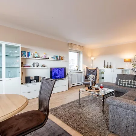 Haus Kaeptn Christiansen Strasse 17 *